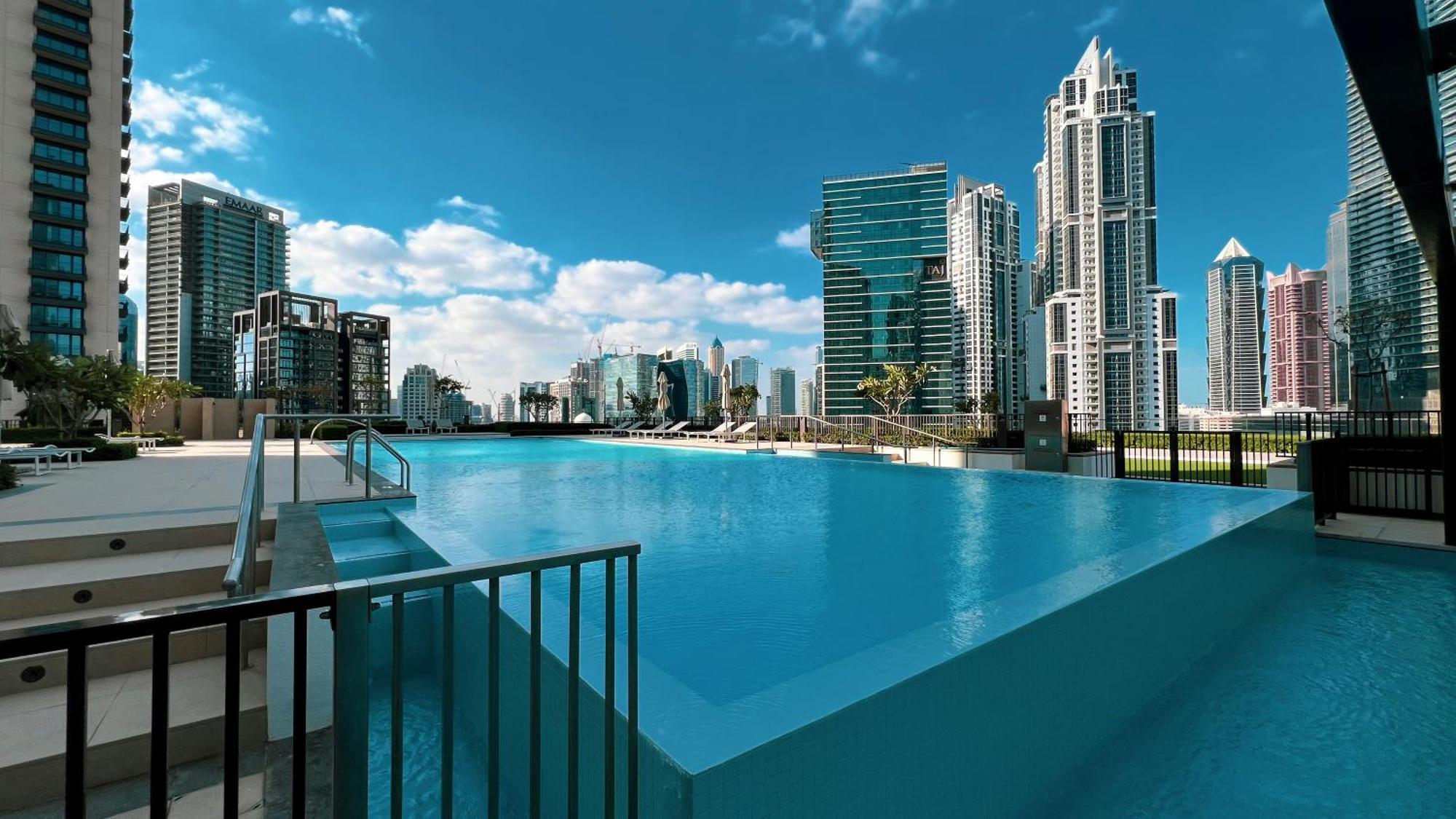 Burj Khalifa Full View Apartment Dubai