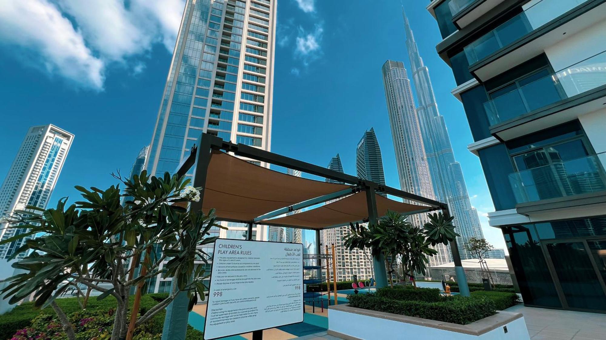 Burj Khalifa Full View * Dubai
